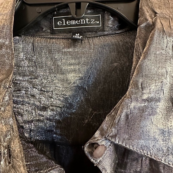 Women’s Elements Long Sleeve Button Down Blouse - Size M - MINT CONDITION - Picture 5 of 5